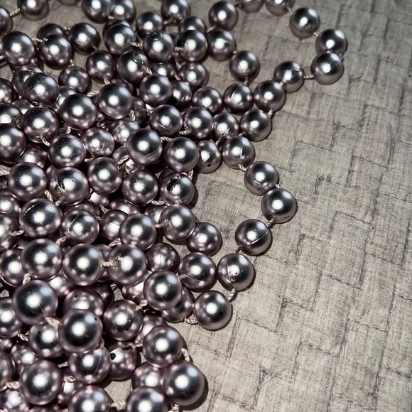 Set of 4 shiny pale metallic pink beaded garland. - Picture 5 of 6